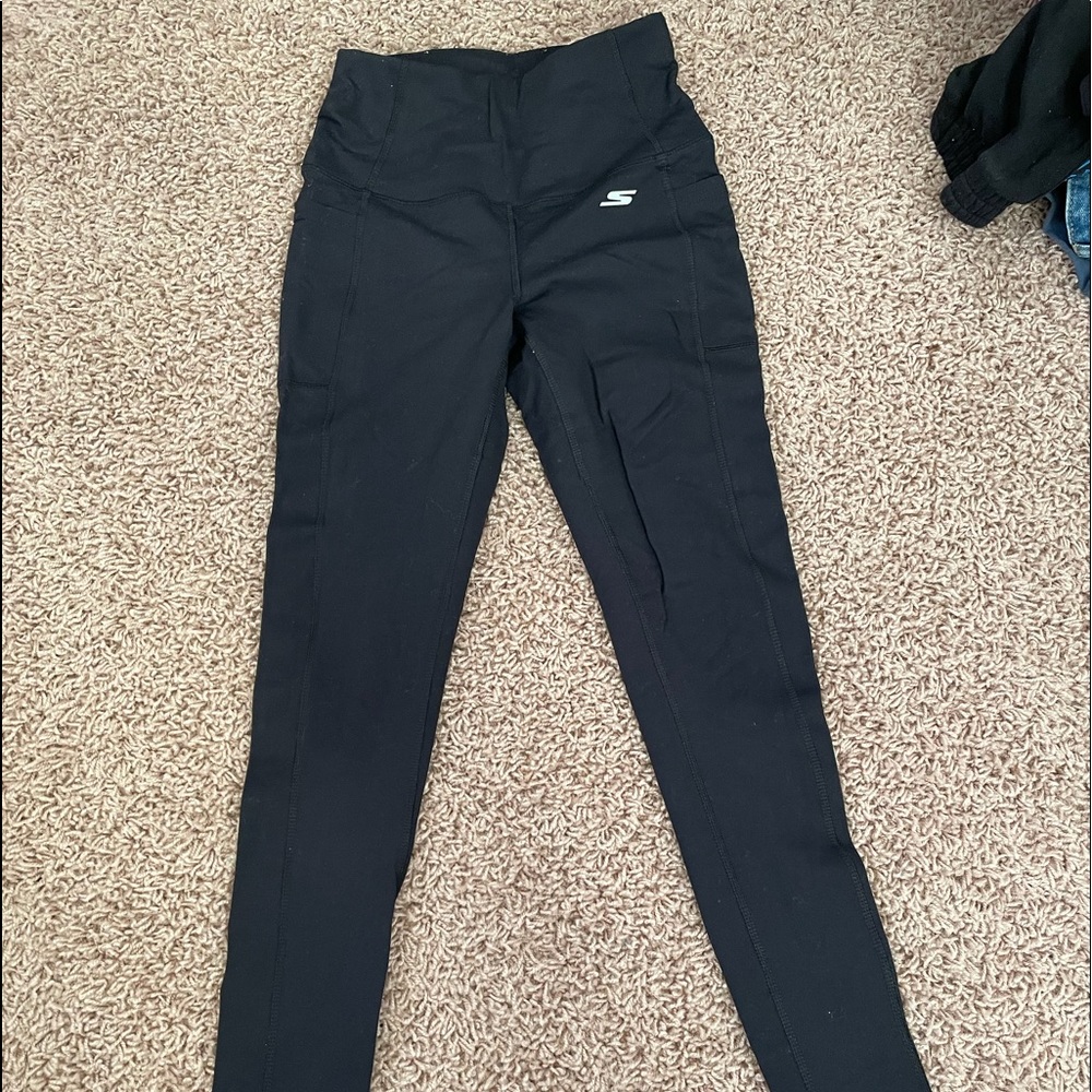 high waisted black leggings with pockets